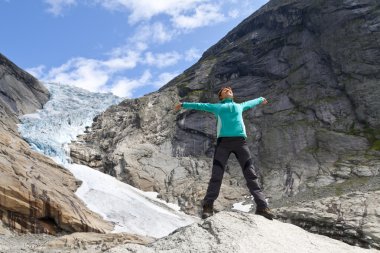 Norveç maountains spor kız