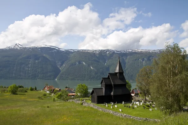 Stave church - edificio tradicional noruego —  Fotos de Stock