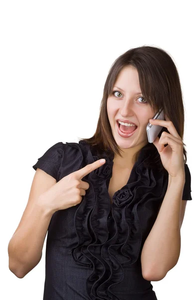 Веселая женщина говорит по мобильному телефону — стоковое фото