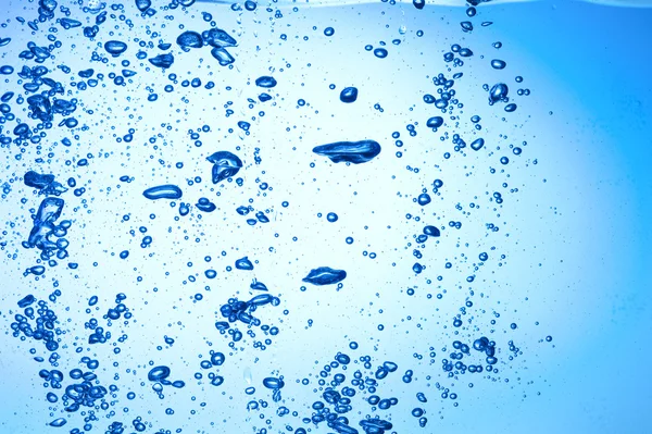 거품을 일으키는 물 — 스톡 사진