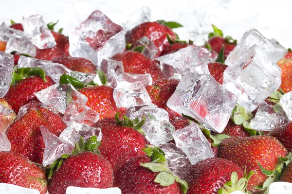 Strawberry with ice — Stock Photo, Image