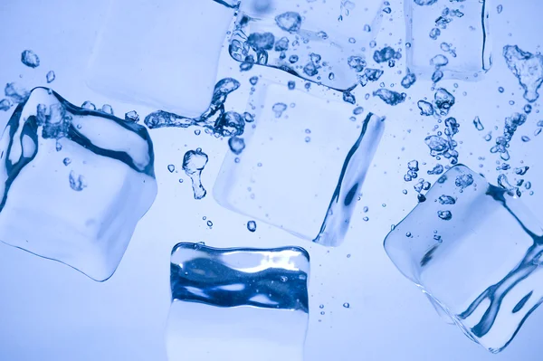 Ice in water — Stock Photo, Image