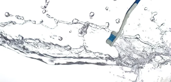 新鮮な水で歯ブラシ — ストック写真