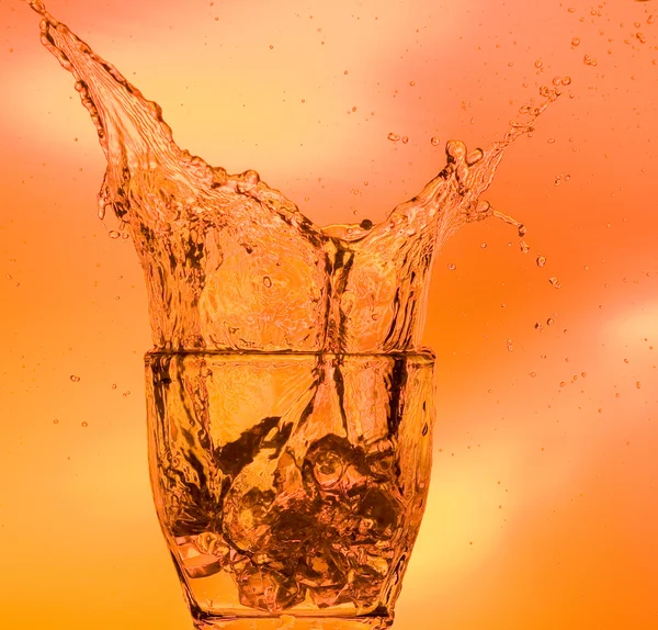 Брызги виски — стоковое фото