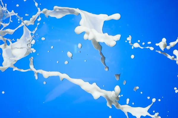 Memercikkan susu — Stok Foto