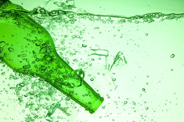 Vihreä pullo — kuvapankkivalokuva
