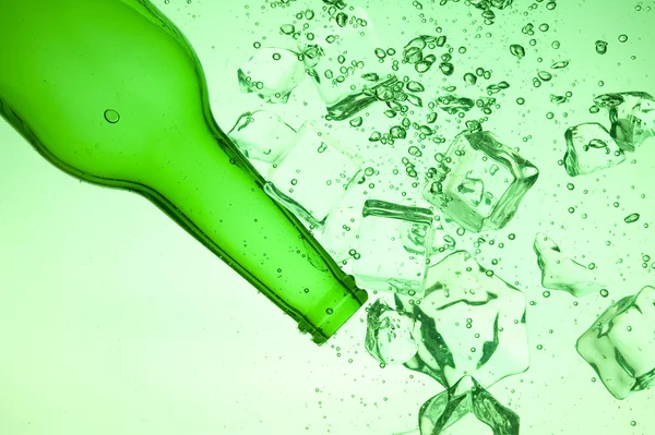 Botella verde — Foto de Stock