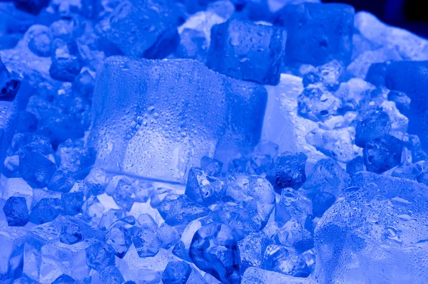 Sfondo con cubo di ghiaccio blu — Foto Stock