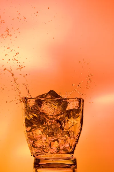 Splashing whisky — Stock Photo, Image