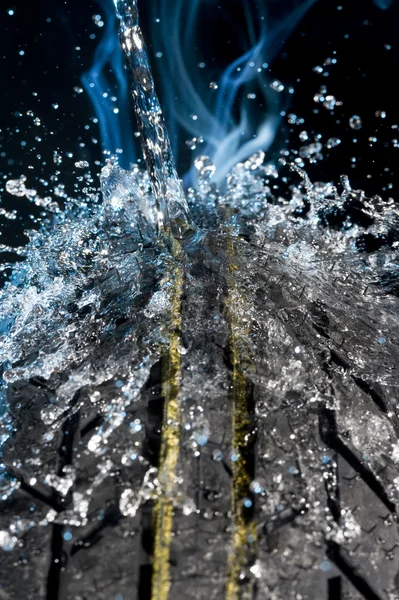 Däck med vattendroppe — Stockfoto