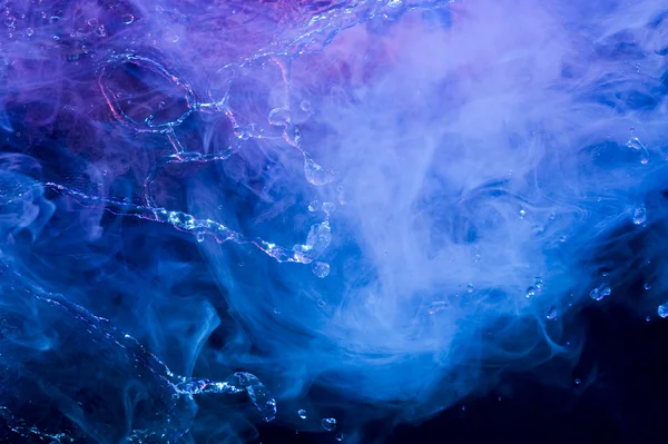 Warer 滴と煙 — ストック写真