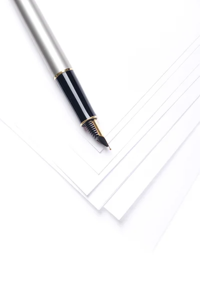 Stift auf Papier — Stockfoto