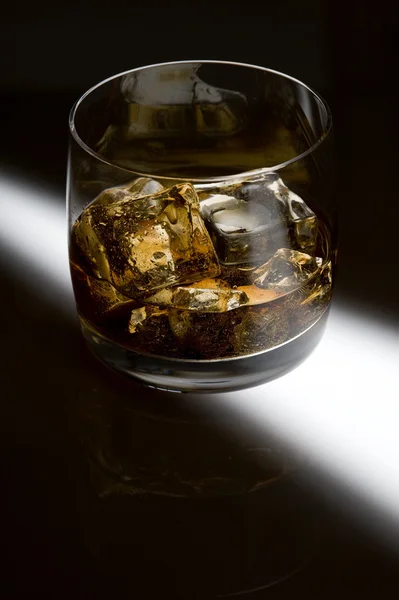 Whisky z lodem — Zdjęcie stockowe