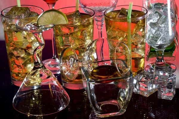 Koktejl a alkoholický nápoj — Stock fotografie