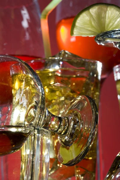 カクテルやアルコール性飲み物 — ストック写真