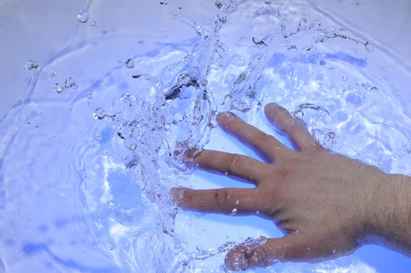 手を水 — ストック写真