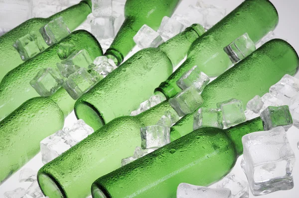 Butelki i lodu — Zdjęcie stockowe