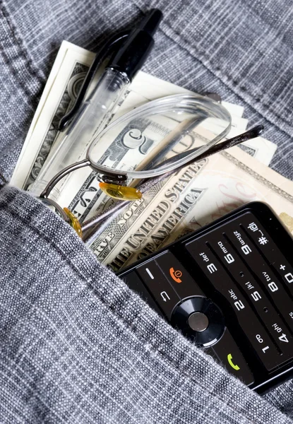 Dollar en mobiele telefoon — Stockfoto