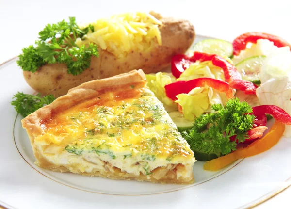 Quiche with baked potato — Stock Photo, Image