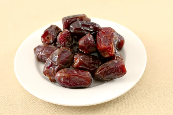 Plate of dates — Stock Photo, Image