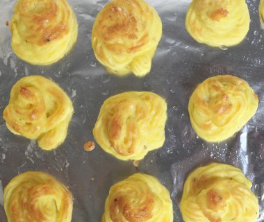 Yukarıdaki Duchesse patates