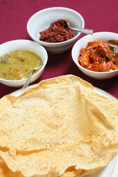 Poppadoms with indian pickles — Stock Photo, Image