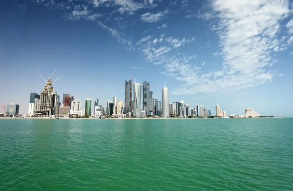 Доха Сіті горизонт — стокове фото