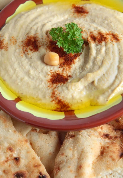 Hummus bi tahini vertical — Stock Photo, Image