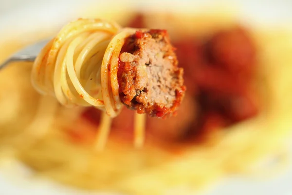 Karbanátek a špagety — Stock fotografie