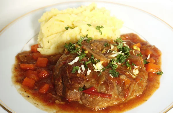 Ossobuco meal side view — Stock Photo, Image