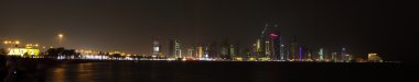 Doha corniche natiional gün manzarası