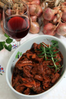 Boeuf bourguignonne kase dikey