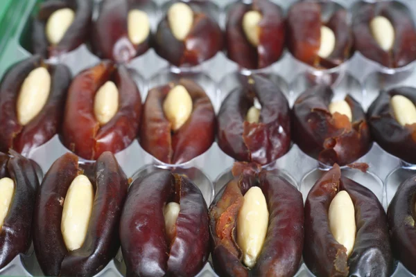Almond stuffed dates — Stock Photo, Image