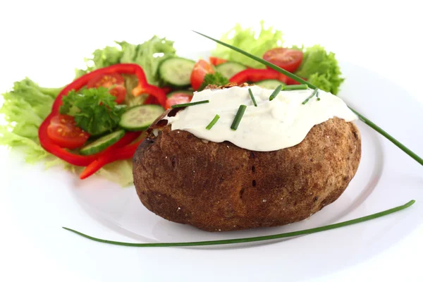 Печёный картофель и сливочный сыр — стоковое фото