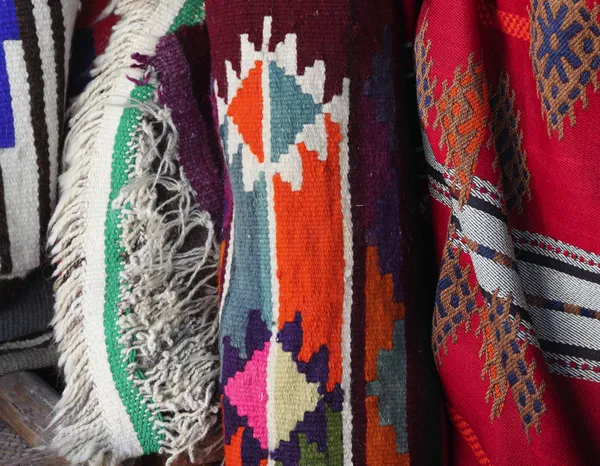 Textiles traditionnels arabes — Photo