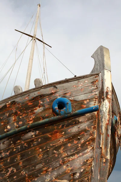 被遗弃的木制船 — 图库照片