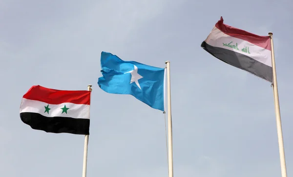 Bandeiras do Iraque, da Somália e da Síria — Fotografia de Stock