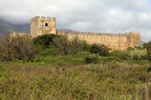 Frangokastelli замок Крит з півдня — стокове фото