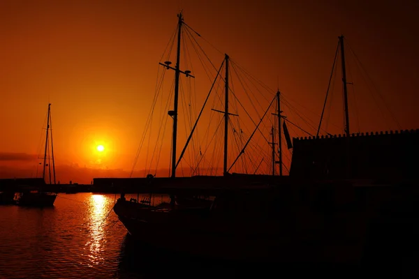 Yacht haven zonsondergang — Stockfoto