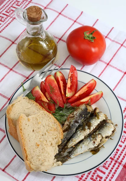 Sardines bread and tomato vertical — Stock Image Sardines bread and tomato vertical Stock Photo