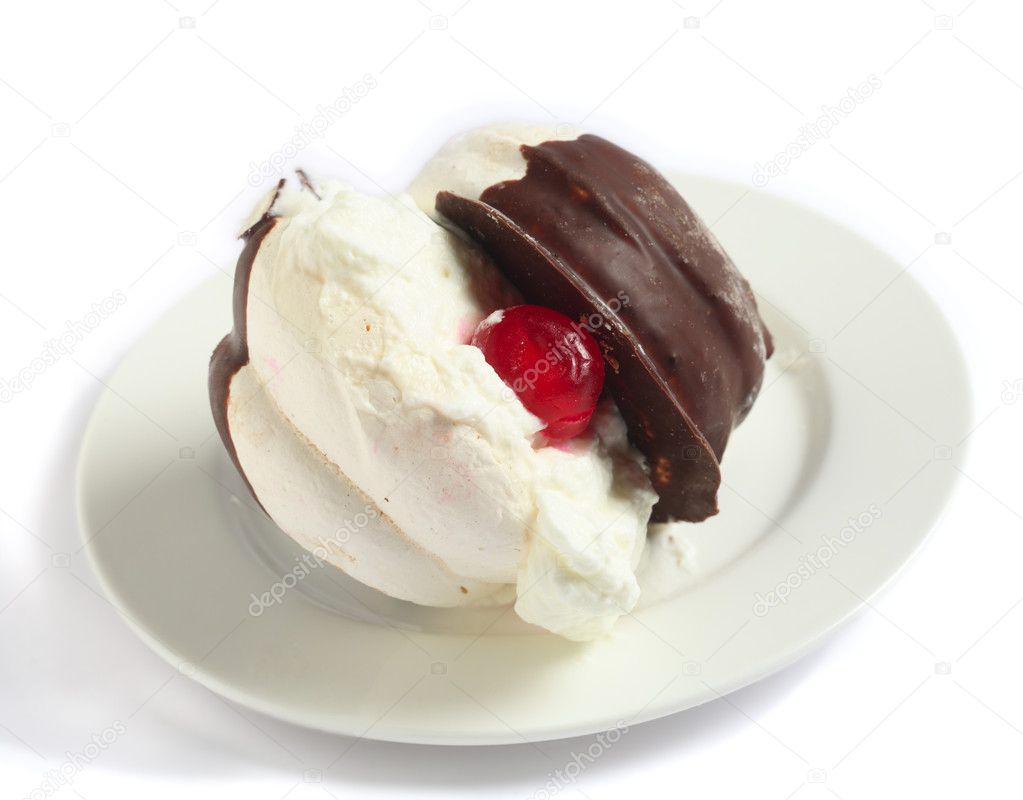 Chocolate dipped meringue