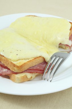 croque monsieur dikey