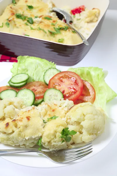 Cauliflower cheese meal vertical — Stock Photo, Image