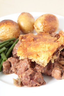 Steak and kidney pie vertical clipart