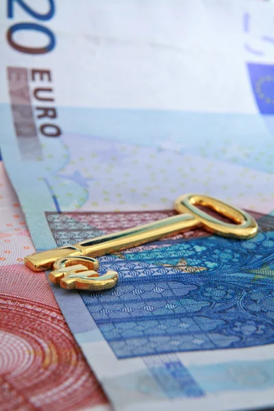 Golden euro key — Stock Photo, Image