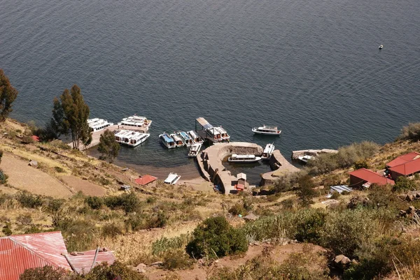 Harbor, Taquile Island, Peru — Stock Photo, Image