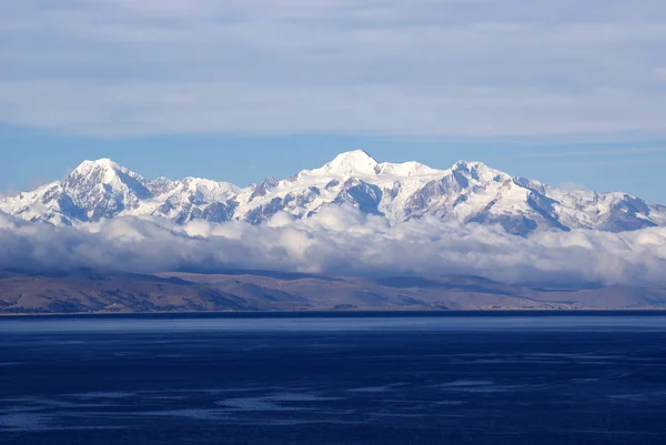 Mount Illimani, Isla del Sol, Bolivia — Stock Photo, Image
