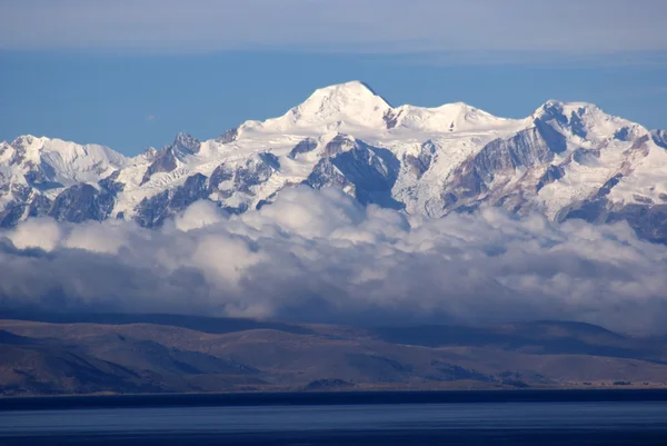 Mount Illimani, Isla del Sol, Bolivia — Stock Photo, Image