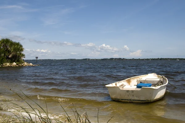 Row Boat on Indian River — Stock Photo, Image