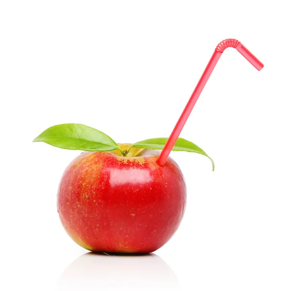 Manzana roja con paja — Foto de Stock